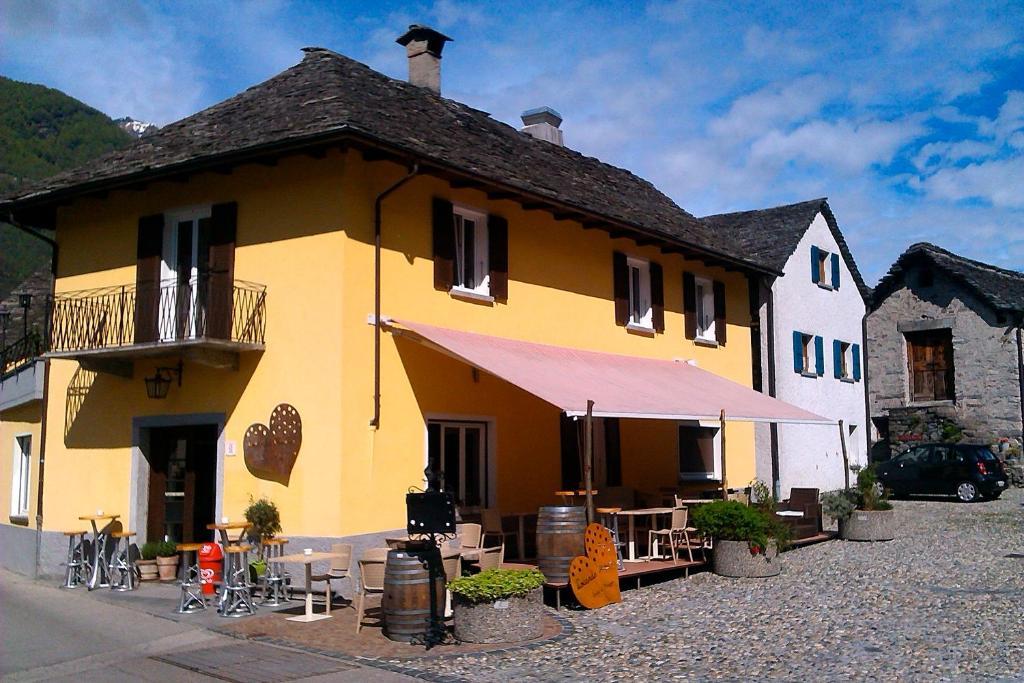 Locanda Poncini Маггія Екстер'єр фото